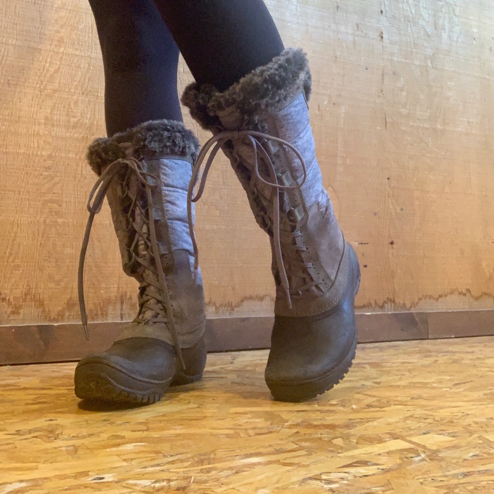North face snow boots EUC